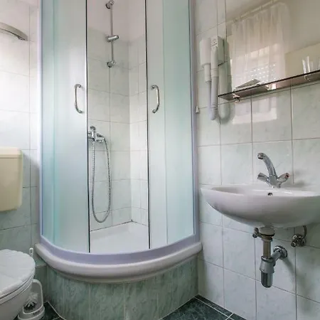 Split - Free Parking Included 3*