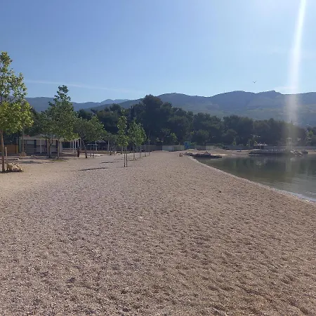 Split - Free Parking Included ゲストハウス 3*