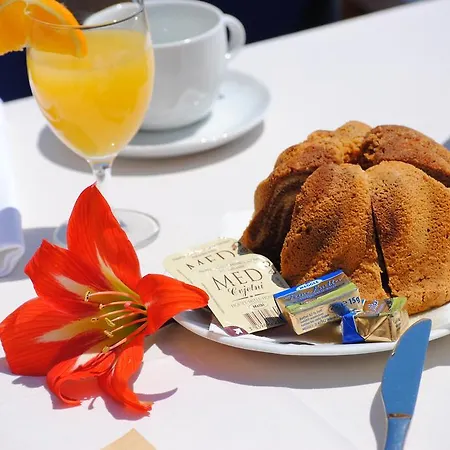 Split - Free Parking Included ゲストハウス Stobreč