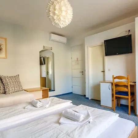 Split Gostinjska kuća 3*