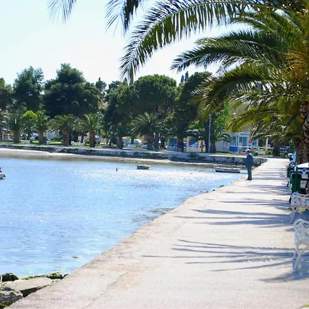 Split - Free Parking Included ゲストハウス 3*